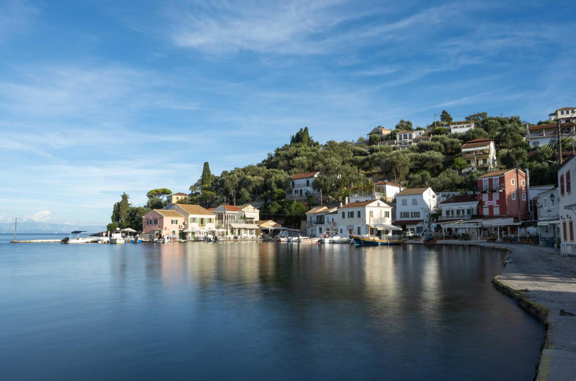 Pangolas Apartments Paxos Longos  Bagian luar foto