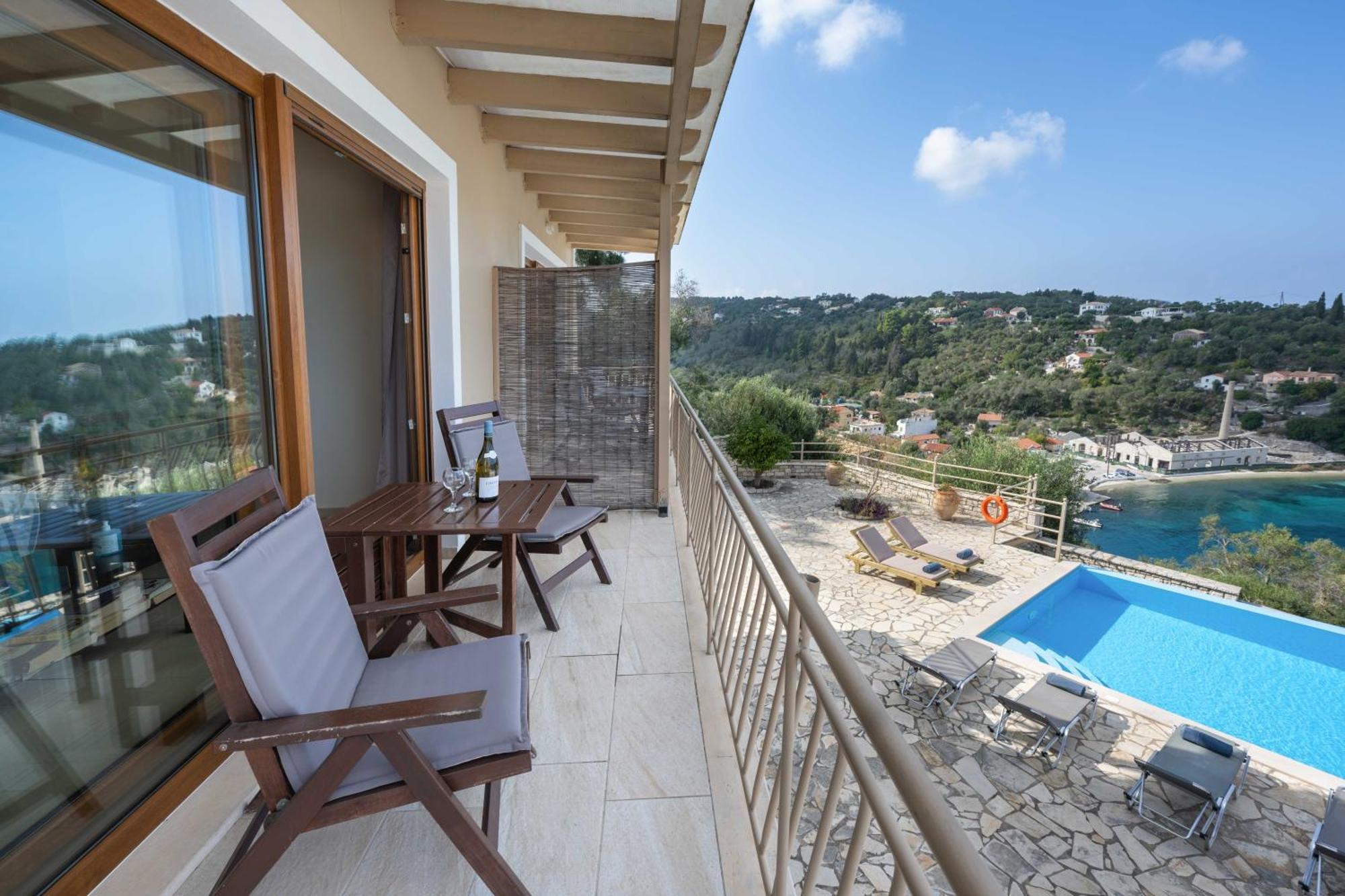 Pangolas Apartments Paxos Longos  Bagian luar foto