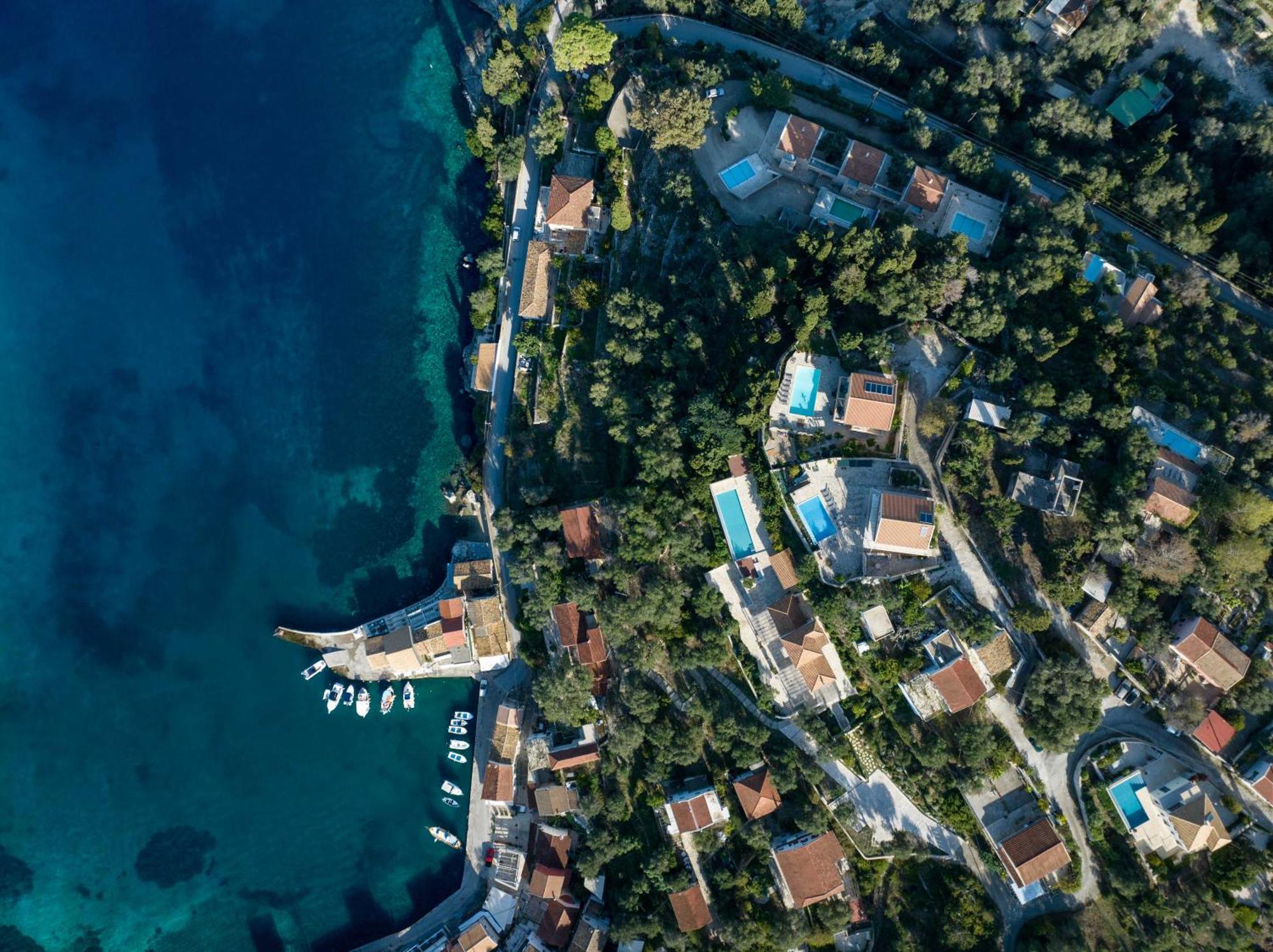 Pangolas Apartments Paxos Longos  Bagian luar foto