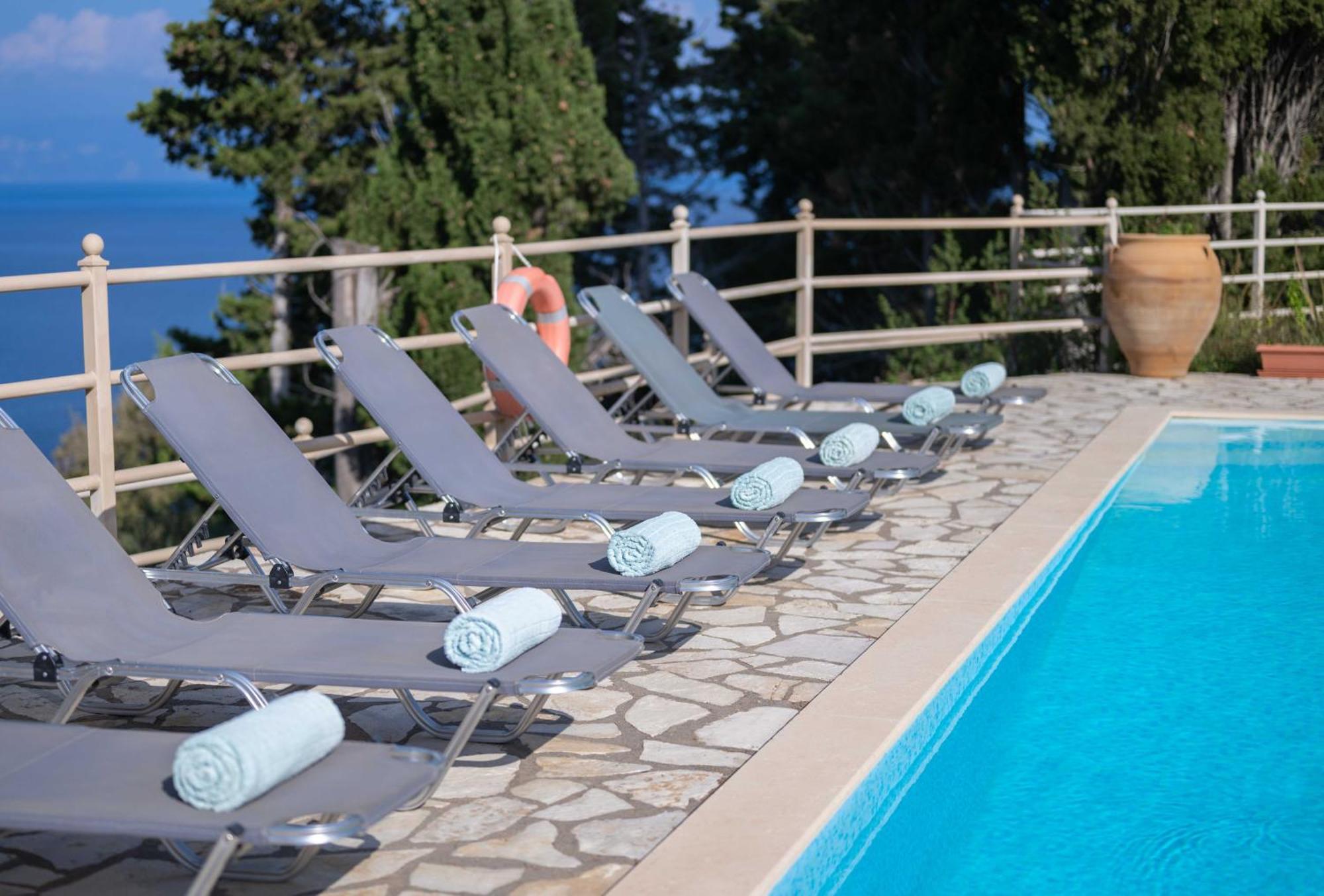 Pangolas Apartments Paxos Longos  Bagian luar foto