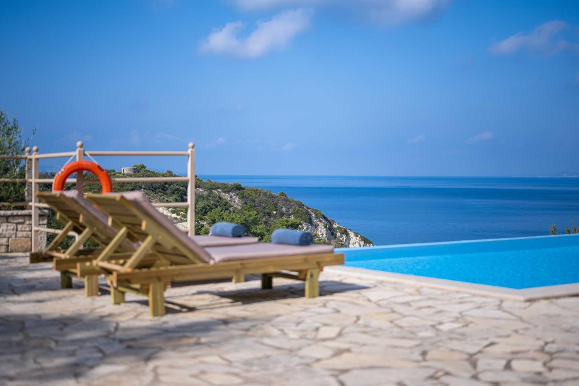 Pangolas Apartments Paxos Longos  Bagian luar foto