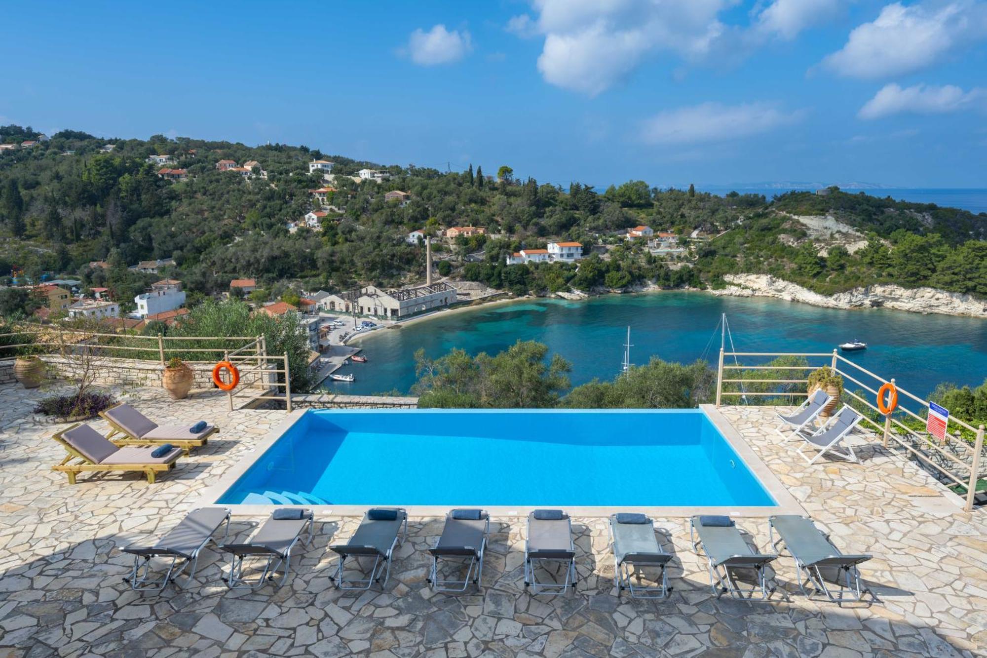 Pangolas Apartments Paxos Longos  Bagian luar foto