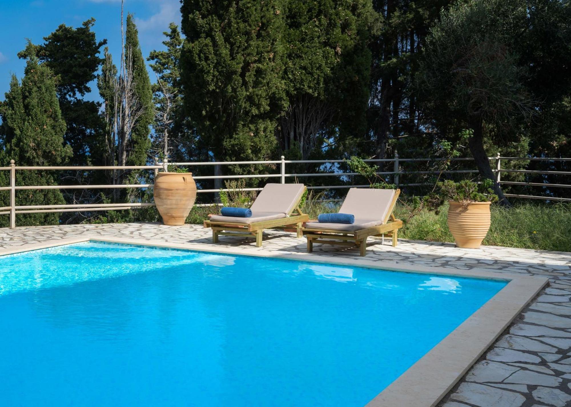 Pangolas Apartments Paxos Longos  Bagian luar foto